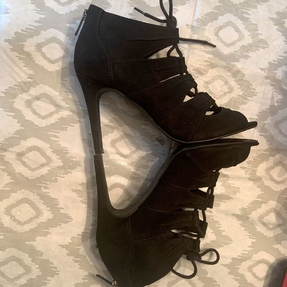 Kelly & Katie Shoes - ⚡️Kelly & Katie Vandra Faux Suede Lace Up Zip Up Bootiesize 8